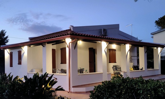 S'oru e Mari Villa | Villa 50 meters from the beach between Cagliari and Villasimius