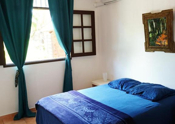 Les Hattes Villa | Villa 8 personnes, 3 chambres climatisées + Studio indépendant
