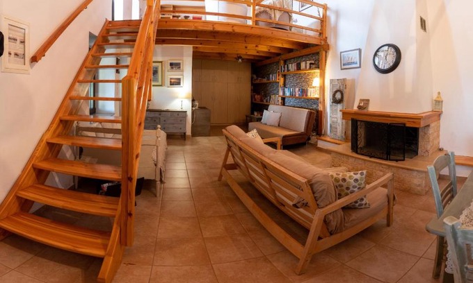 Stylida Villa | Villa Achinos