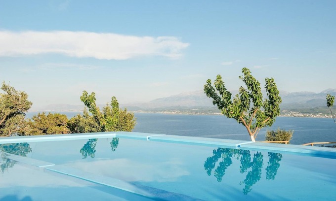 Kolymbari Villa | Villa Akrolithos with Private Pool