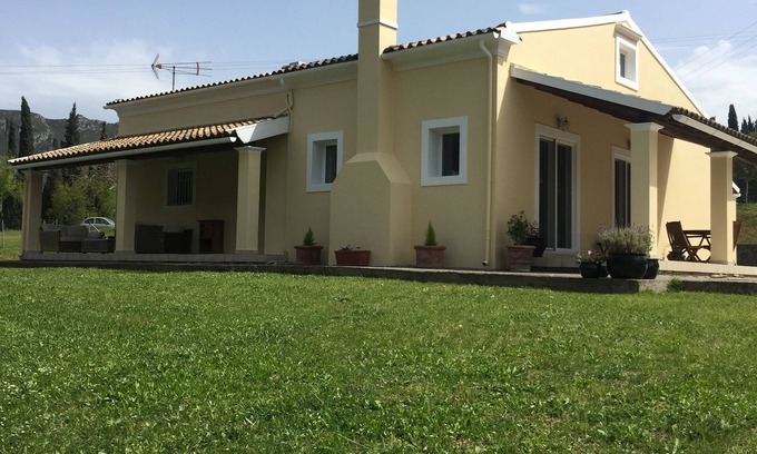 Doukades Apartment | Villa Alexakis Doukades village, just 5 minutes from Paleokastritsa