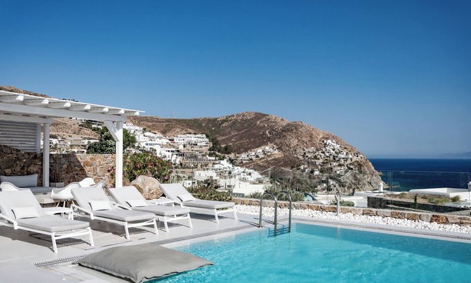 Elia Villa | Villa Alice