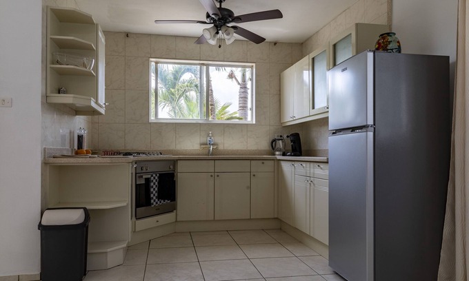 Sun Valley Villa | Villa Aliyah! King bed, shared pool, great view.