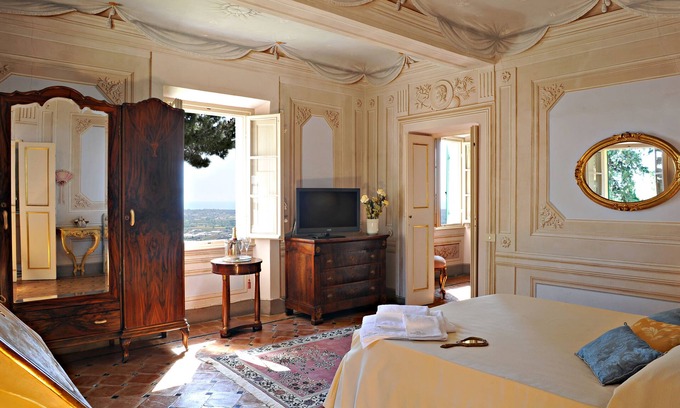 Santa Lucia Villa | Villa Andrea on the hill with sea view