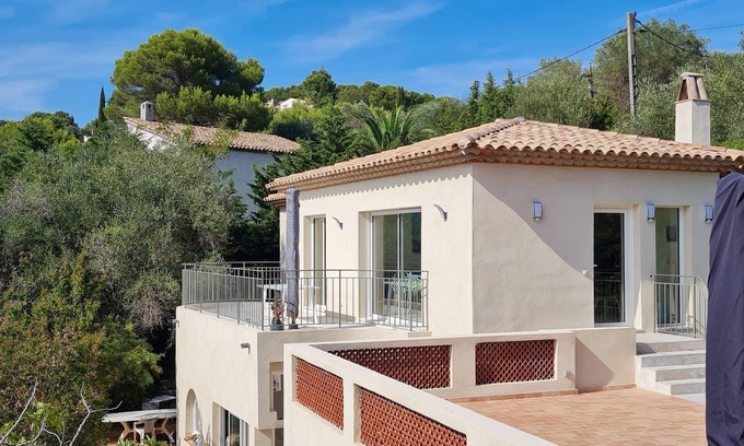 Mougins Apartment | Villa Appartment 100m², Mougins, incredible view, superb indoor pool