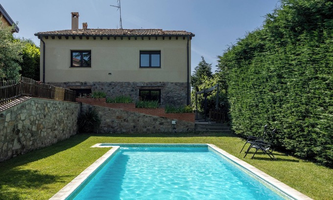 La Losa Villa | Villa 'Arboleda' with Mountain View, Private Pool and Wi-Fi