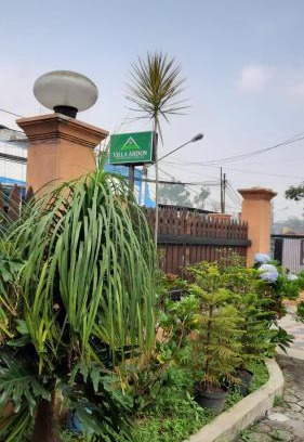Ngaglik House | Villa Ardon Batu
