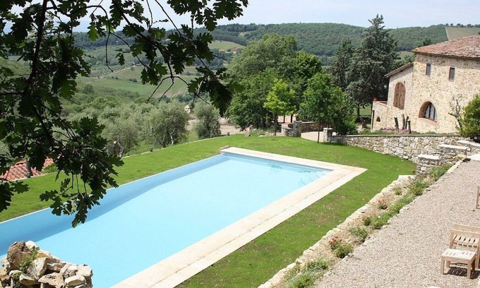 Castellina in Chianti House | Villa Arnica B: A graceful cottage surrounded by vineyards and olive groves, with Free WI-FI.