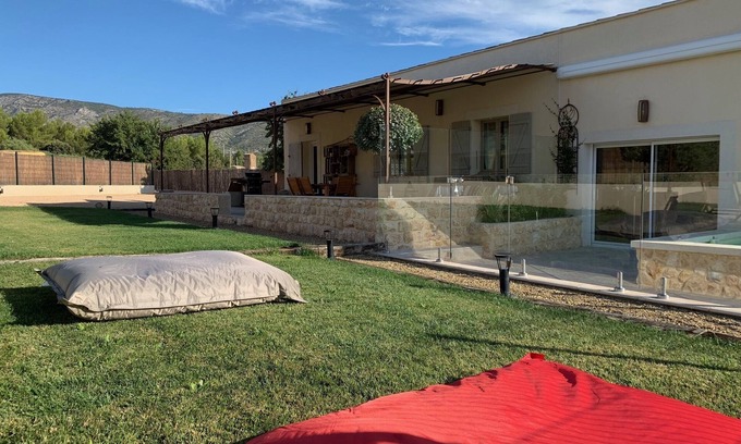 Puyloubier Villa | VILLA AT THE FOOT OF SAINTE VICTOIRE WITH SWIMMING POOL NEAR AIX EN PROVENCE