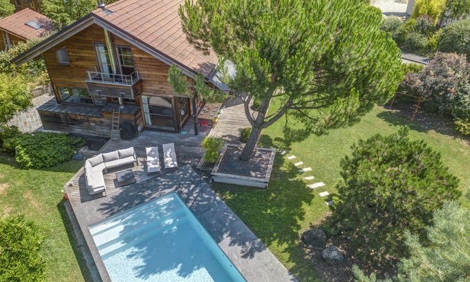 Epagny-Metz-Tessy Villa | Villa at the edge of the woods