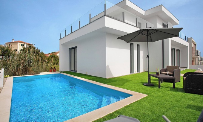 Salir do Porto Villa | Villa "Atlantic View" with Private Pool & Wi-Fi