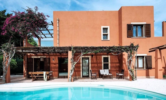 Marsala Villa | Villa Aurelia - 8 Guests