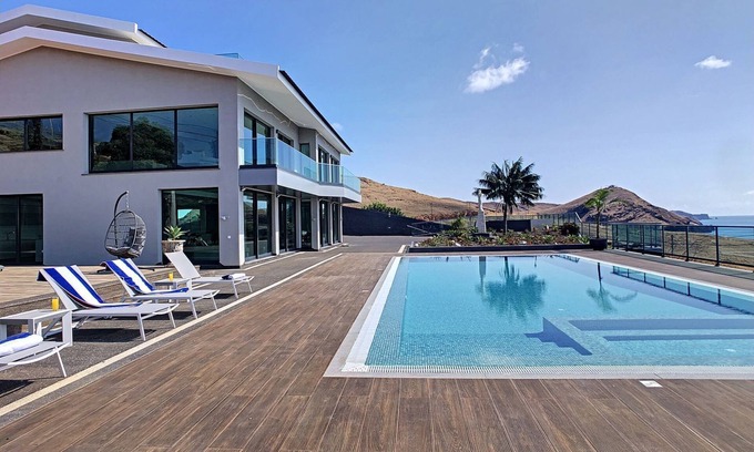 Machico House | Villa Bahari - Five Bedroom House, Sleeps 10