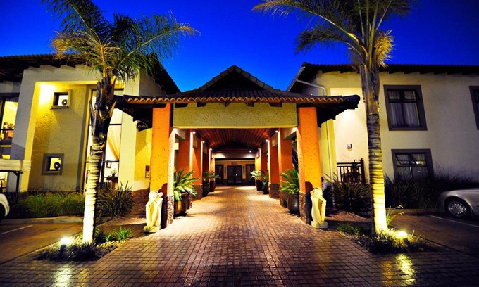Brandwag House | Villa Bali Luxury Guesthouse