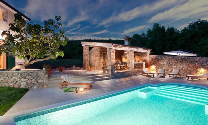 Stanisovi Villa | Villa Bea by Interhome