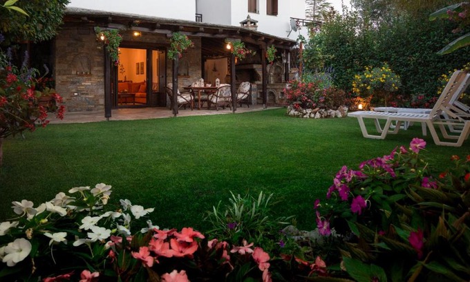 Koropi House | Villa Begonia by the sea