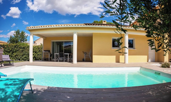 Montpeyroux Villa | Villa between sea and scrubland, in the heart of Herault