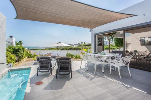 Grotto Bay Villa | Villa Blau -Luxury Beachfront Villa in Grotto Bay Private Nature Reserve on the West Coast