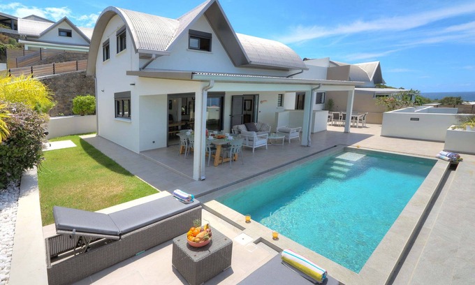 Grand Bois Villa | Villa Bois de Rose/Heated pool/4 bedrooms, 4 bathrooms/8 pers.