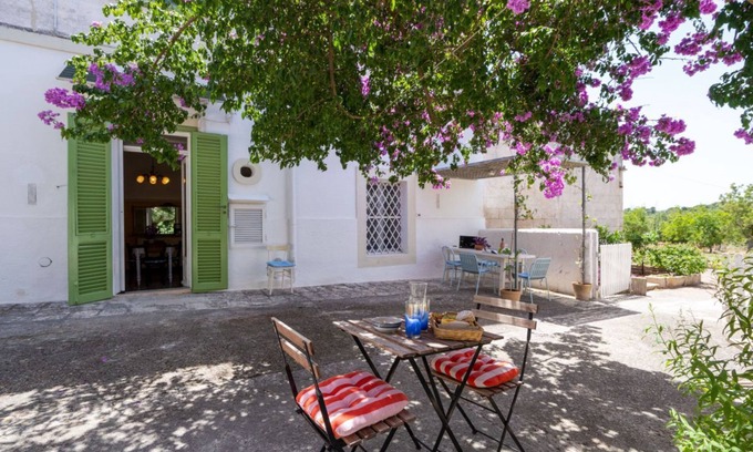 Cozzana Apartment | Villa Boschetti - Apt Bouganville