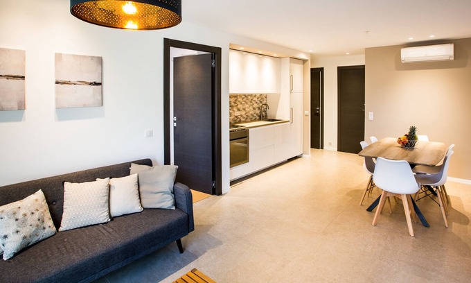 Le Collet Villa | VILLA CALA - Private Flat - Côte d'Azur Villages