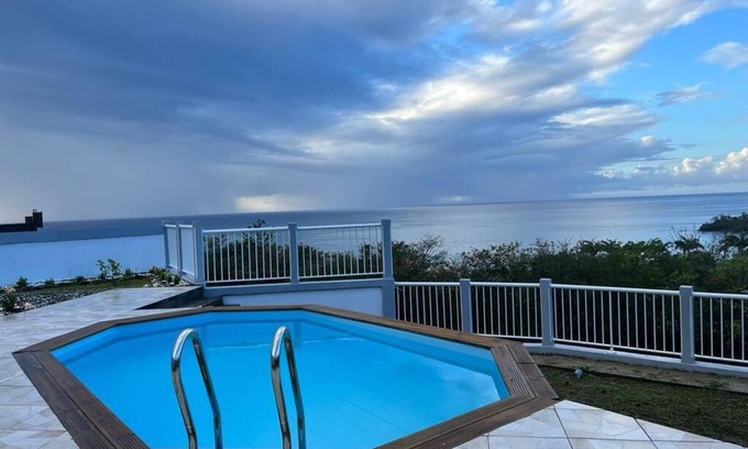 Deshaies Villa | Villa Calme et Paisible à 5 Minutes de la Plage de Leroux à Pied