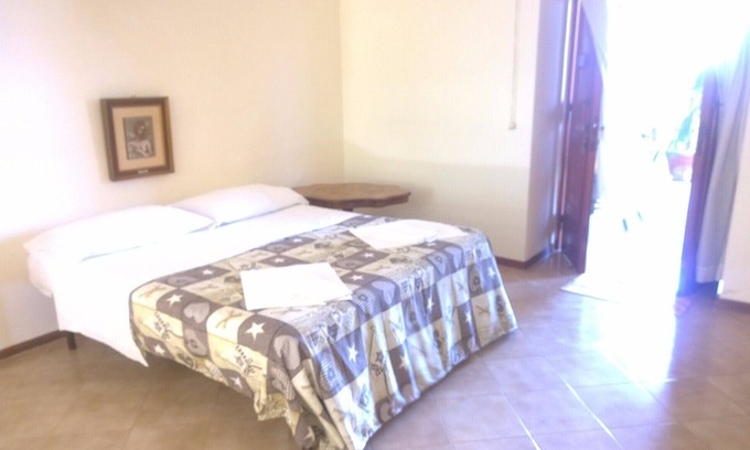 Seiano Bed & Breakfast | Villa Capri B & B and Tours - Quadruple Room