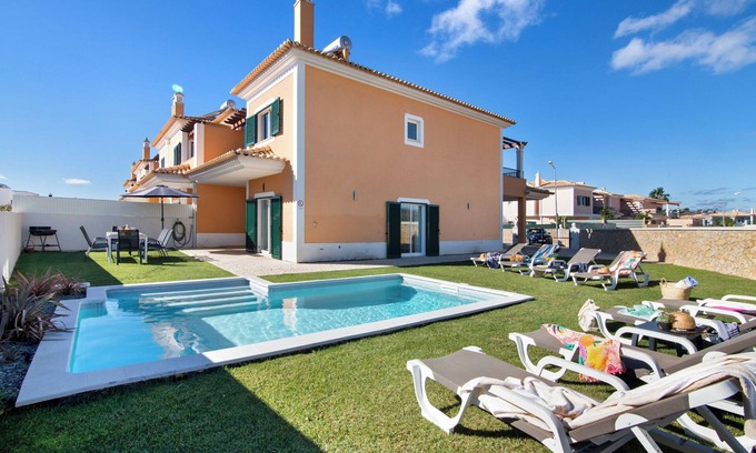 Silves Villa | Villa 'Casa Barros' with Mountain View, Wi-Fi and Air Conditioning