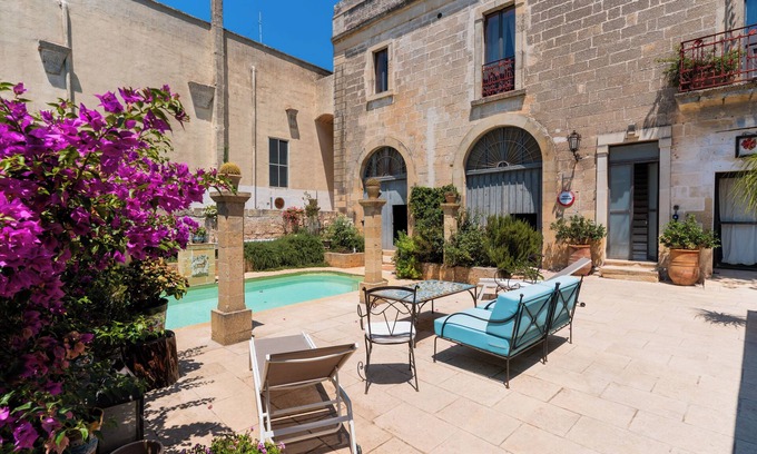 Vitigliano Villa | Villa 'Casa Del Tabacco' with Private Pool, Wi-Fi and Air Conditioning