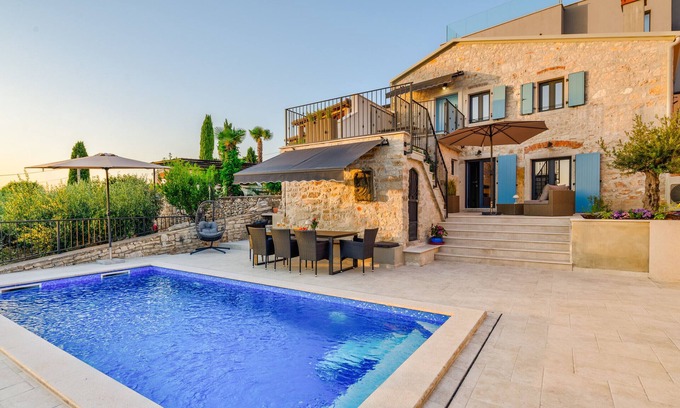 Mugeba Villa | Villa Casa Mar with pool in Mugeba, Porec,Istria