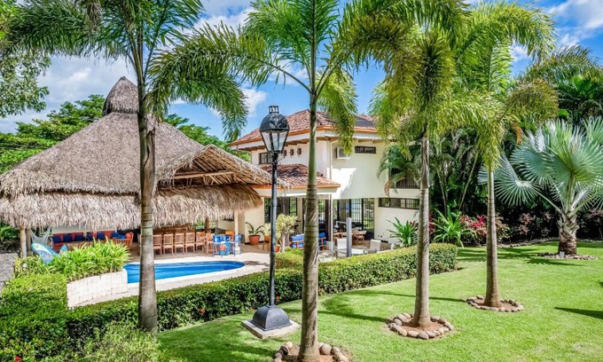 Coco House | Villa Casiopea