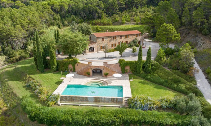 Riparbella Villa | Villa 'Cava Alta' with Sea View, Wi-Fi and Air Conditioning