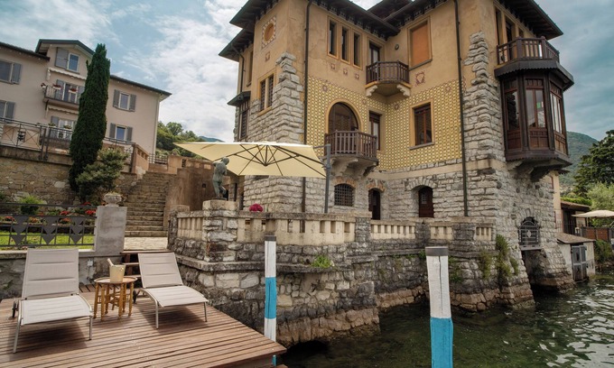 Sulzano Villa | Villa Cecilia - luxurious and elegant liberty lake-front villa