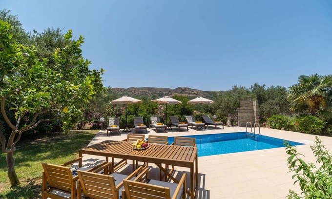 Kissamos Villa | Villa Chrissi – Holiday home with a pool near Kissamos in Crete