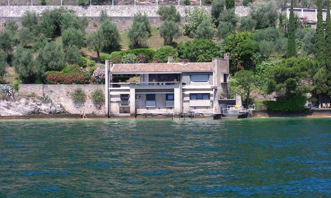 Roina Villa | Villa Coccodrilla Lake front