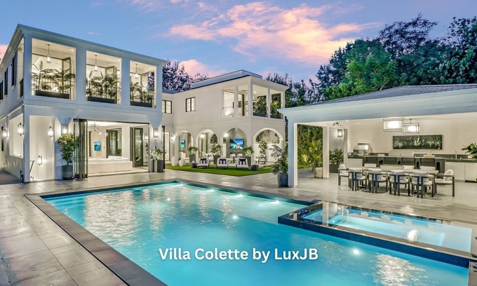The Flats Villa | Villa Colette by LuxJB 🏆 Beverly Hills Flats Mansion 🏆 Sleeps 18 🏆 8 Bdr