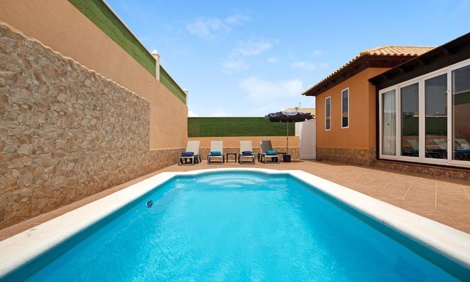 Corralejo Villa | Villa Contenta