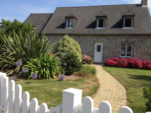 Reville House | Villa Cotentin