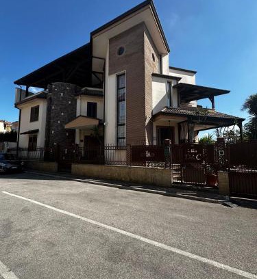 Frattaminore Villa | Villa D&C casa affitto breve