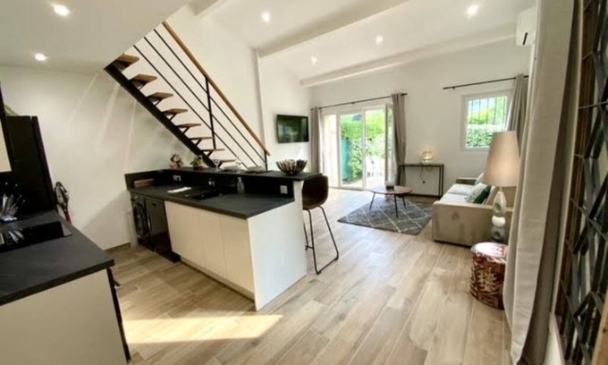Villeneuve-Loubet Villa | Villa de Charme