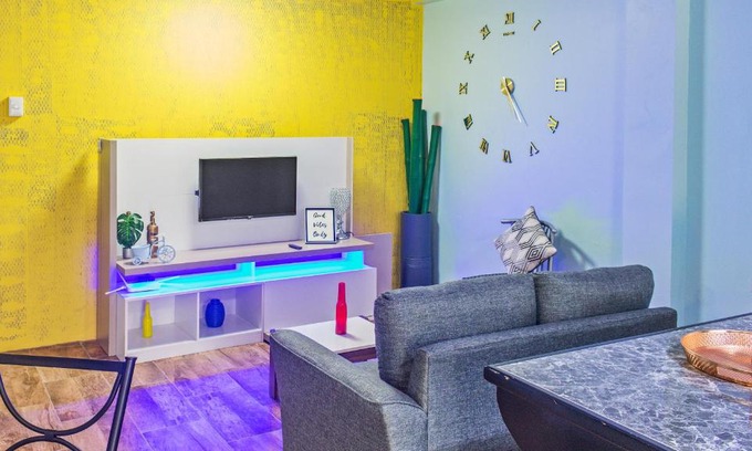 Scarborough Apartment | Villa De Cruz - Groovy Suite