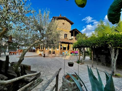 Frasso Telesino Villa | Villa de Luccheri