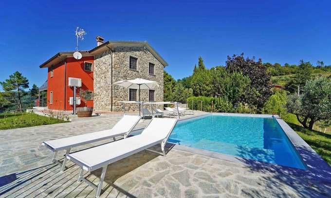Sarzana Villa | VILLA DEA A/C Large Pool BBQ Kids Play Area Gym Sauna BVolley near Cinque Terre