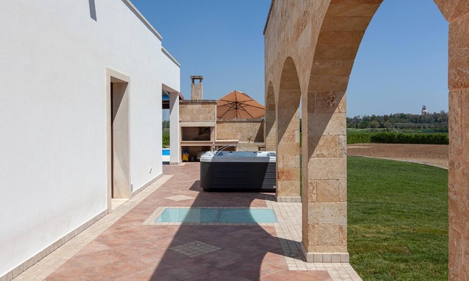 Sogliano Cavour Villa | Villa Dei Re With Pool Sauna And Jacuzzi, Galatina, Italy