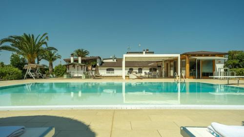 San Giovanni Rotondo Villa | VILLA DEL GARGANO 4&2, Emma Villas