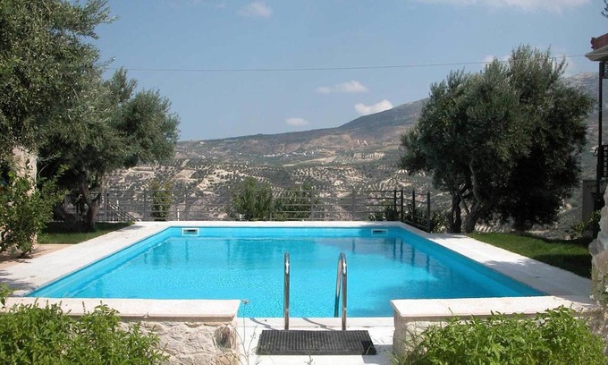 Archanes Villa | Villa Despoina at Château de Lapeyrouse