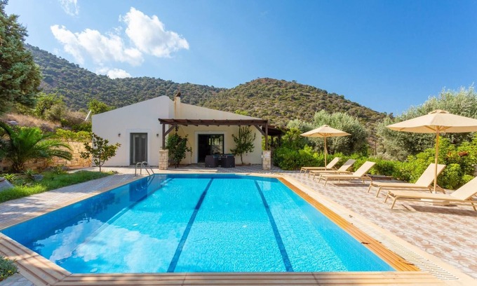Vlichada Villa | Villa Dimitrios - Two Bedroom Villa, Sleeps 5