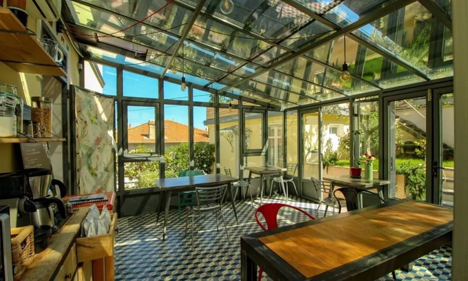 Riou - Petit Juas - Av de Grasse Bed & Breakfast | Villa du roc fleuri