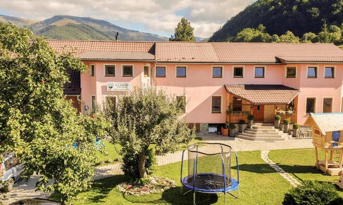 Myto pod Dumbierom House | Villa Ďumbierka - B&B, wellness, brewery, ebikes