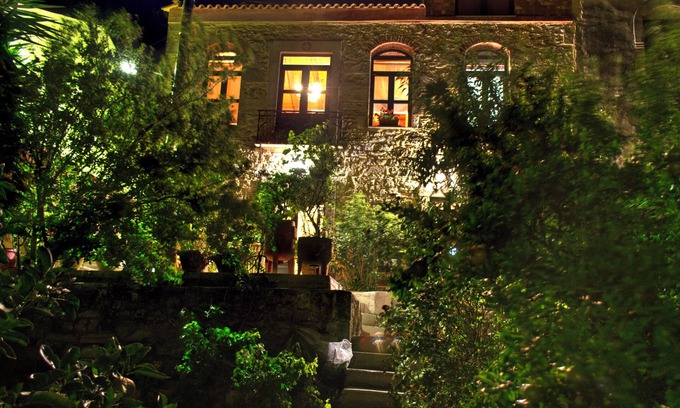 Vlachiana House | Villa Elborgini, where Cretan Land Meets Wine and Culinary Art!